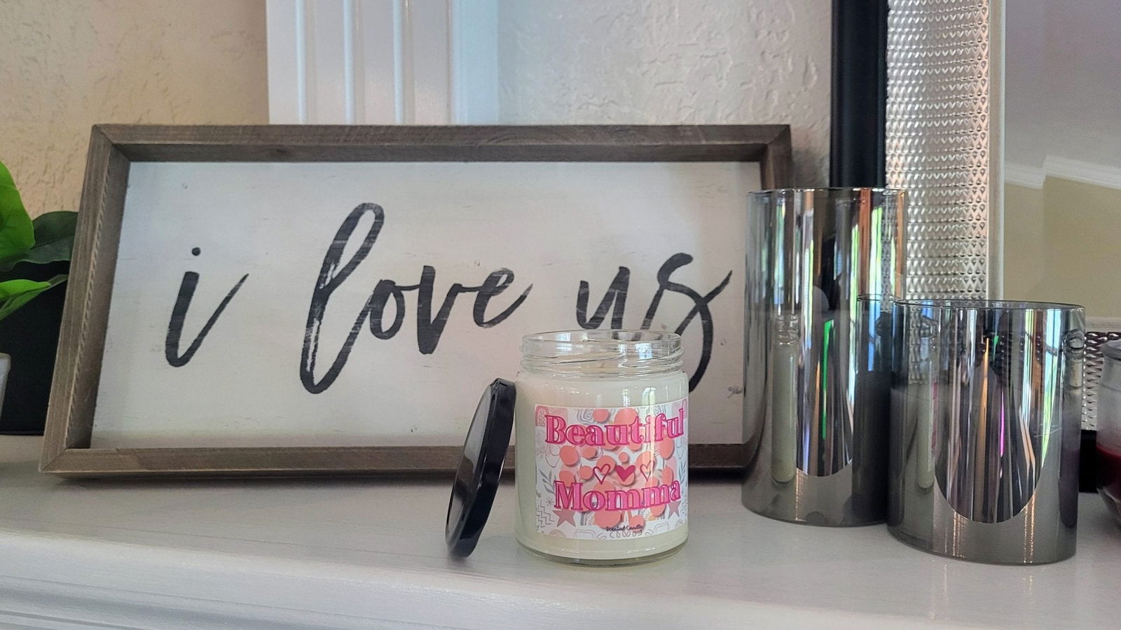 Beautiful Momma Scented Natural Soy Candle with Cotton Wick, 9oz Glass Jar - Mindful Chic Designs 